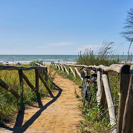 Comfortable Flat With Garden - Beahost Apartment Bibione